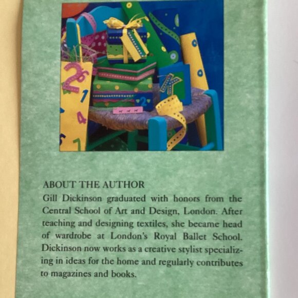 Creative Gift Wrapping Hardback Book By Gill Dickinson Readers Digest - Picture 6 of 12